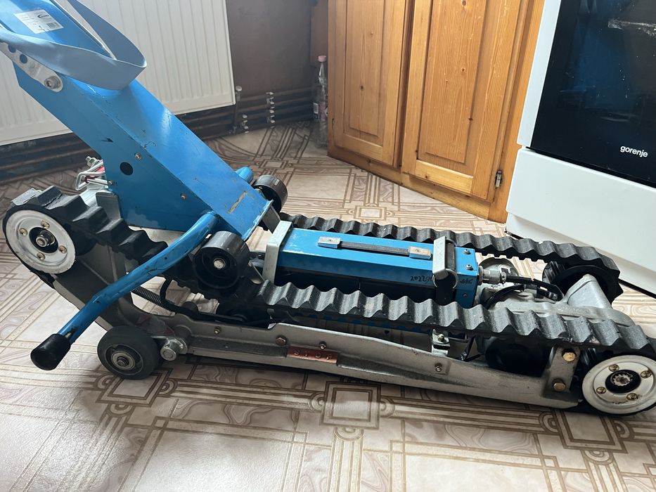 Elevator pentru deplasare persoane cu dizabilitati