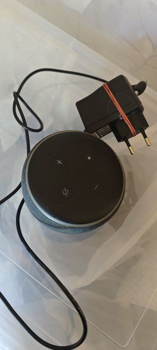 Amazon Alexa умная колонка