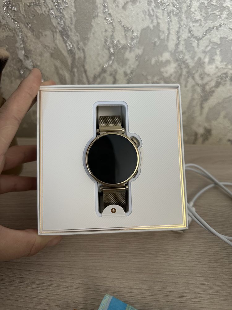 Продам часы huawei watch gt 4