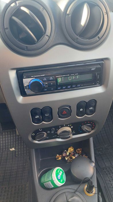 Vând Dacia Sandero