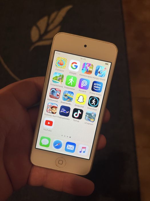 iPod touch 6-th generation