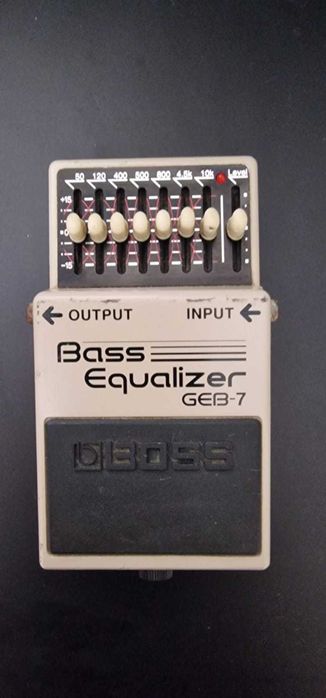 Vand diverse pedale, efecte de chitara / bas