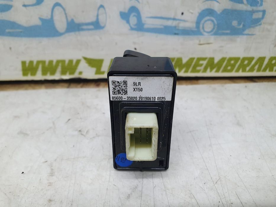 Buton incalzire scaun 85600-35020 SsangYong Tivoli 1 [facelift] [2019