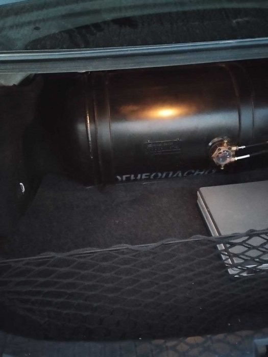 Продаётся Тойота Королла 1.8