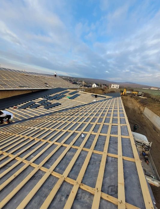 Montaj acoperișuri Reparatii acoperișuri hidroizolații terase bloc