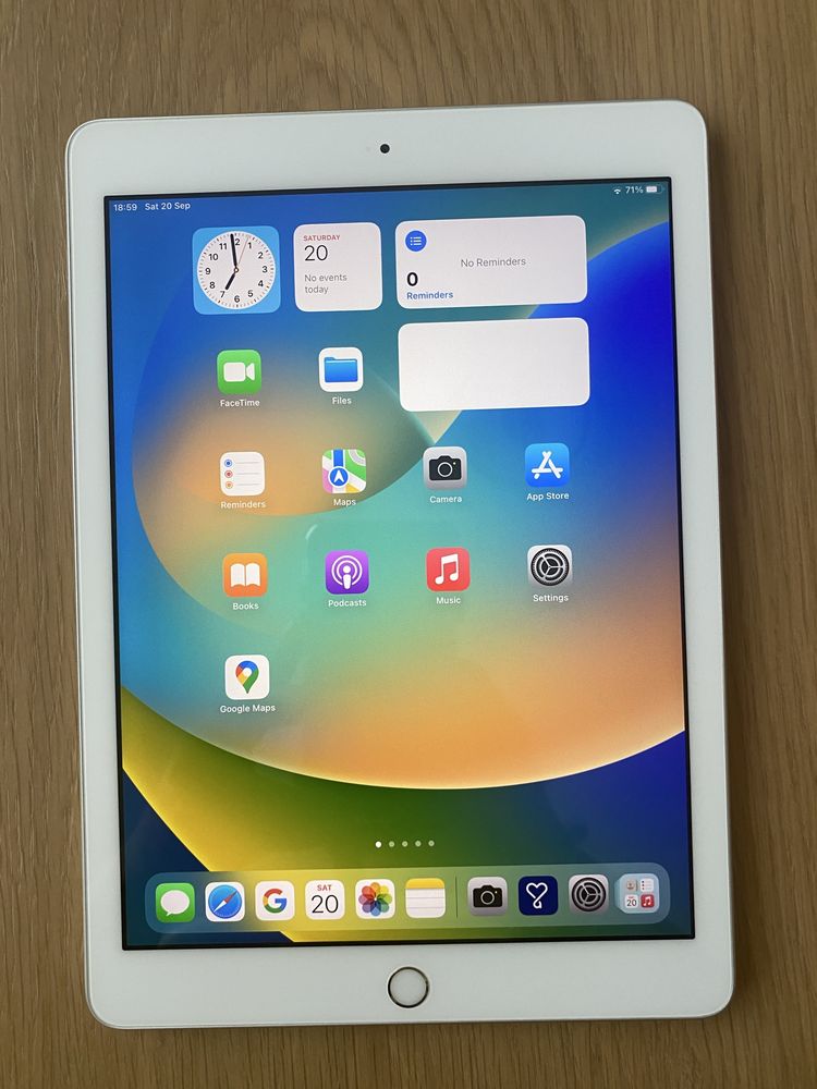 Ipad, 128 GB, 5th generation