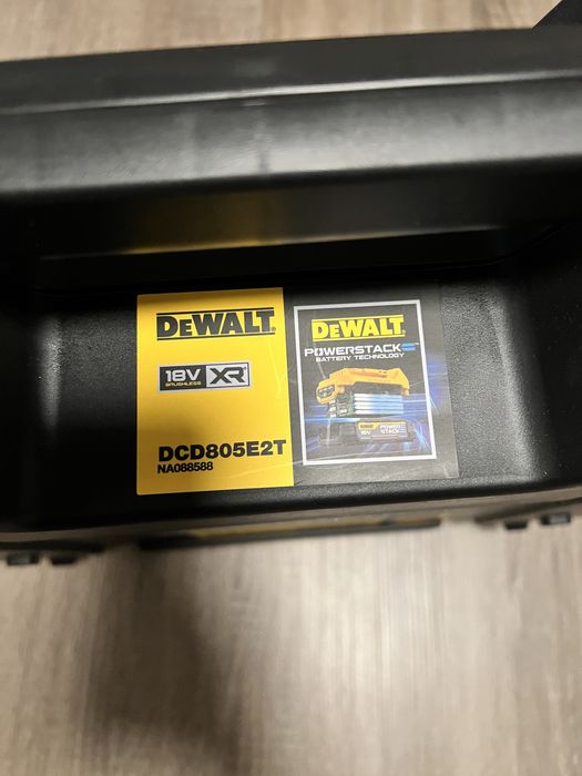 Акумулаторен ударен винтоверт DeWalt DCD805E2T