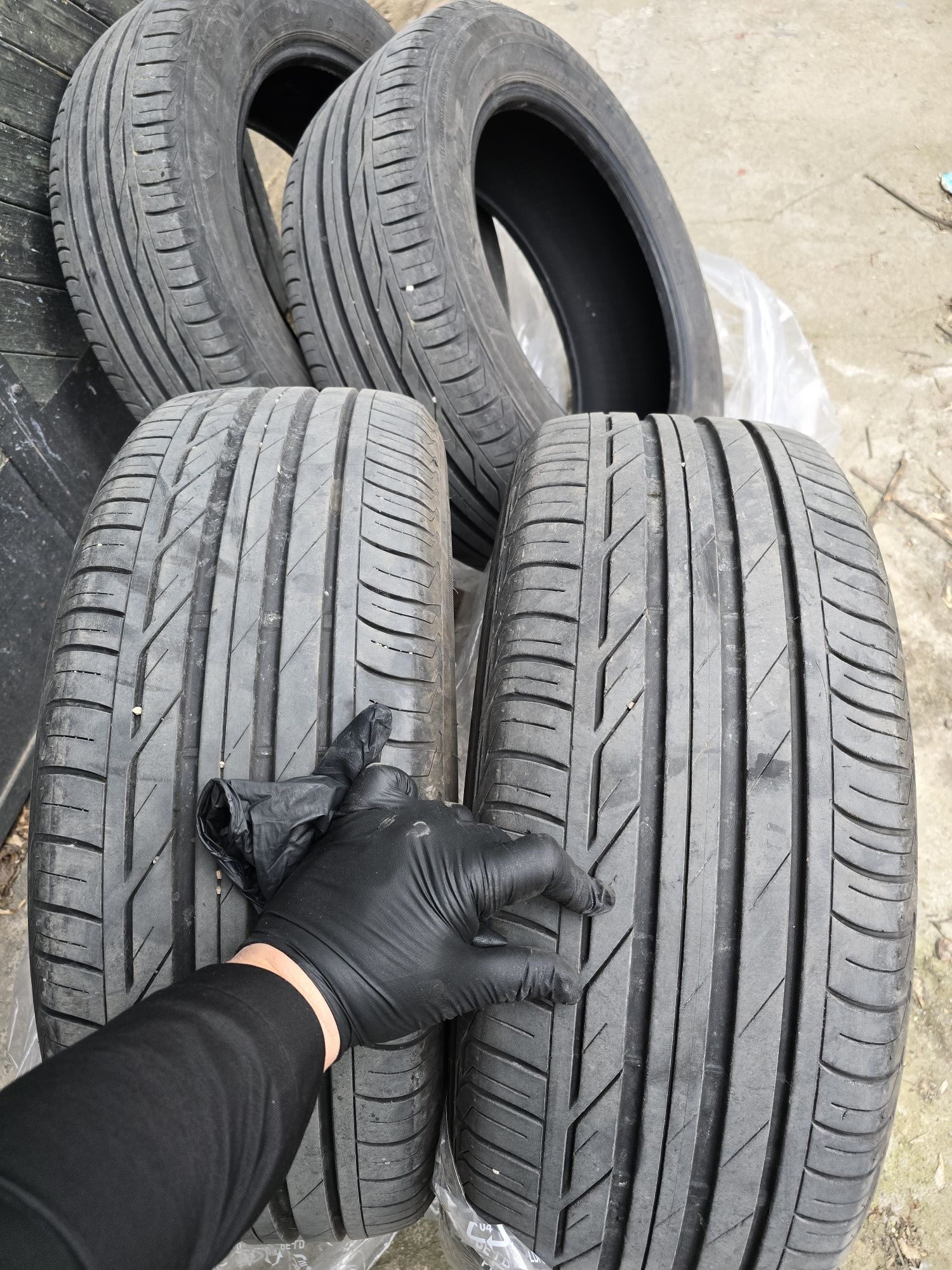 Летни гуми Bridgestone turanza t001 225  55 17 4бр