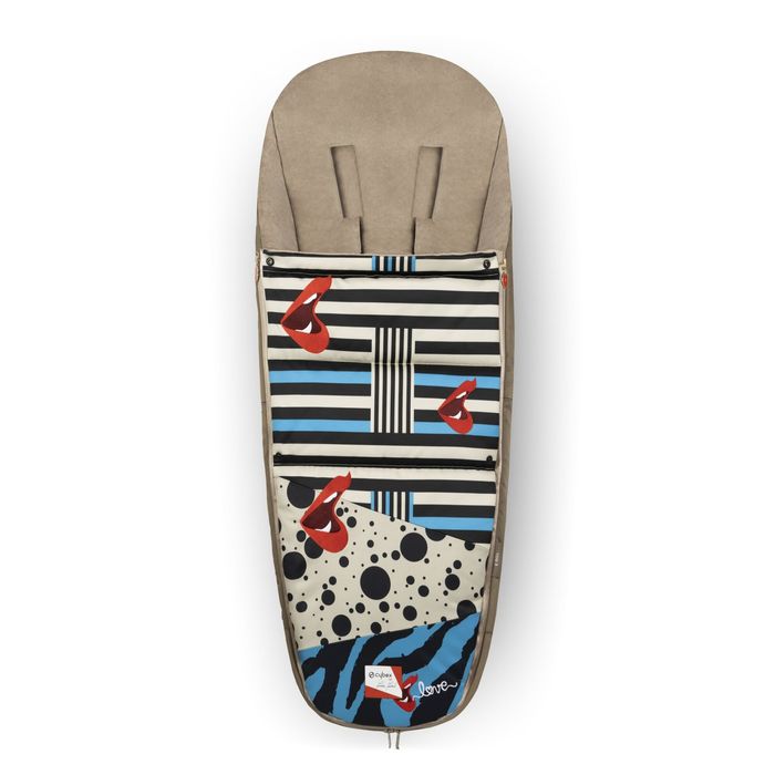 Cybex priam Karolina Kurkova количка със златно шаси