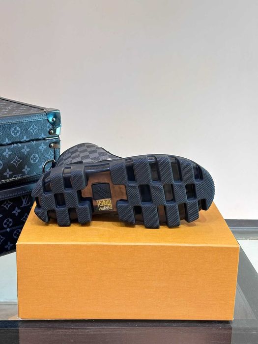 Ghete Louis Vuitton Premium
