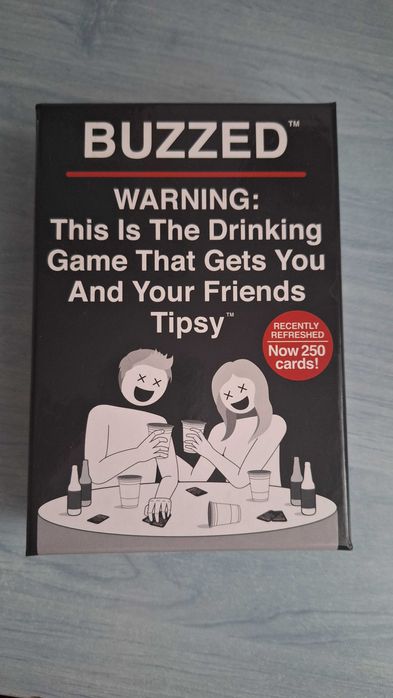 Joc cărți pentru grupuri de prieteni