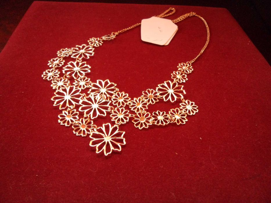 Дамски колиета  различни модели