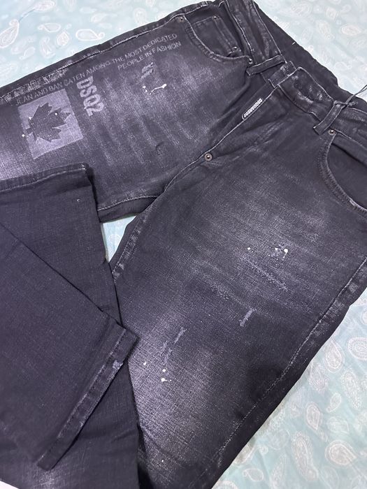 Blugi Dsquared2 model nou