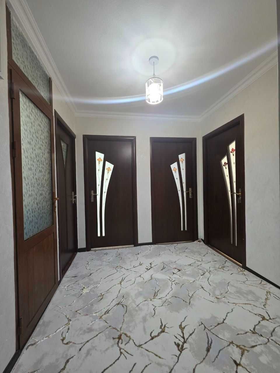 Продаётся квартира в центре Самарканда