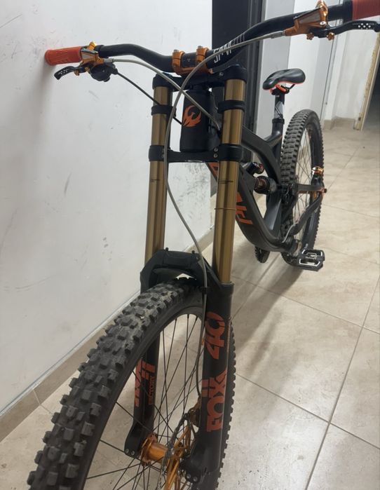 Продавам Pivot Phoenix 2020