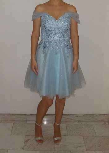 Светло синя официална/абитуриентска рокля за повод - кръщенка, в синьо