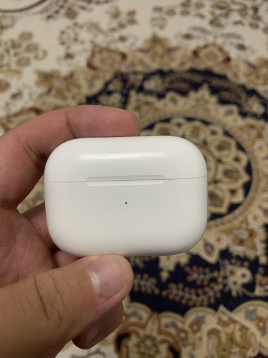 Продаю airpods pro 2