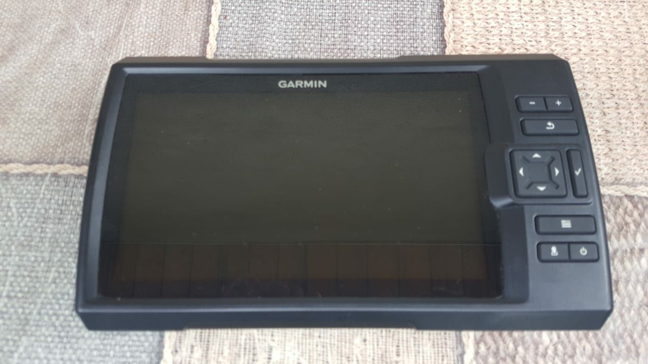 Sonar garmin striker 9sv