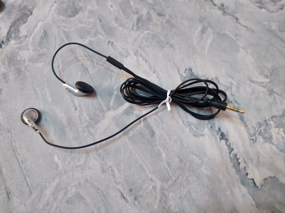 Наушники Sony mdr-e838 Корея.