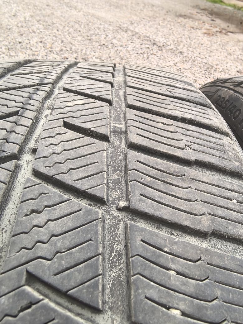 235/40 R19 - 4 броя гуми M+S. Barum Polaris 5