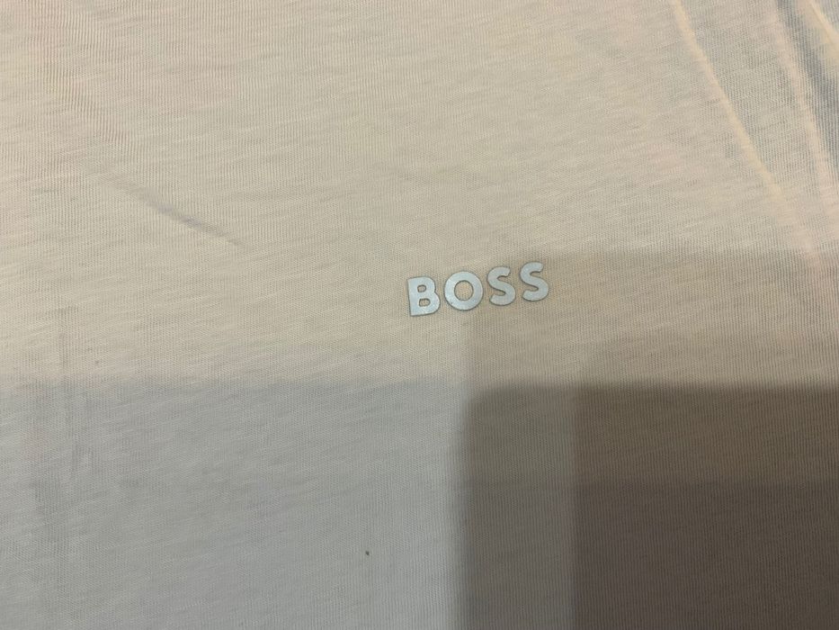 Hugo Boss-оригинална тениска 48 м