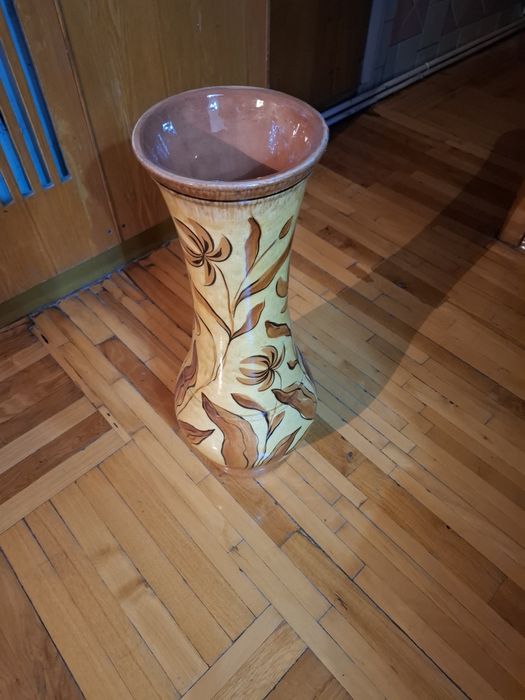 Ваза ручной работы