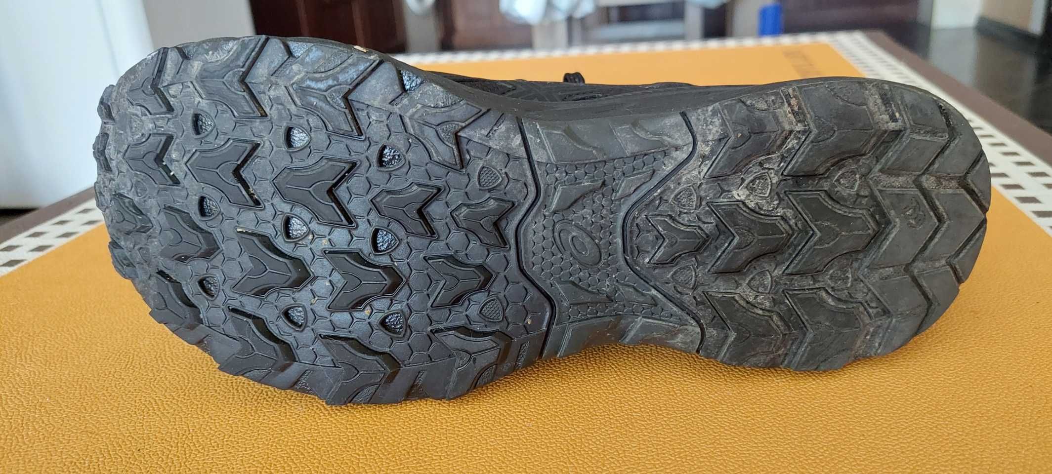 Продавам маратонки Asics Gel-Venture 9
