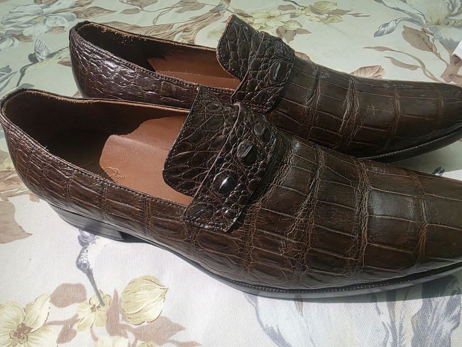 Бренд натурал тумсок терисидан туфли  сертификати бор размер 44  янги