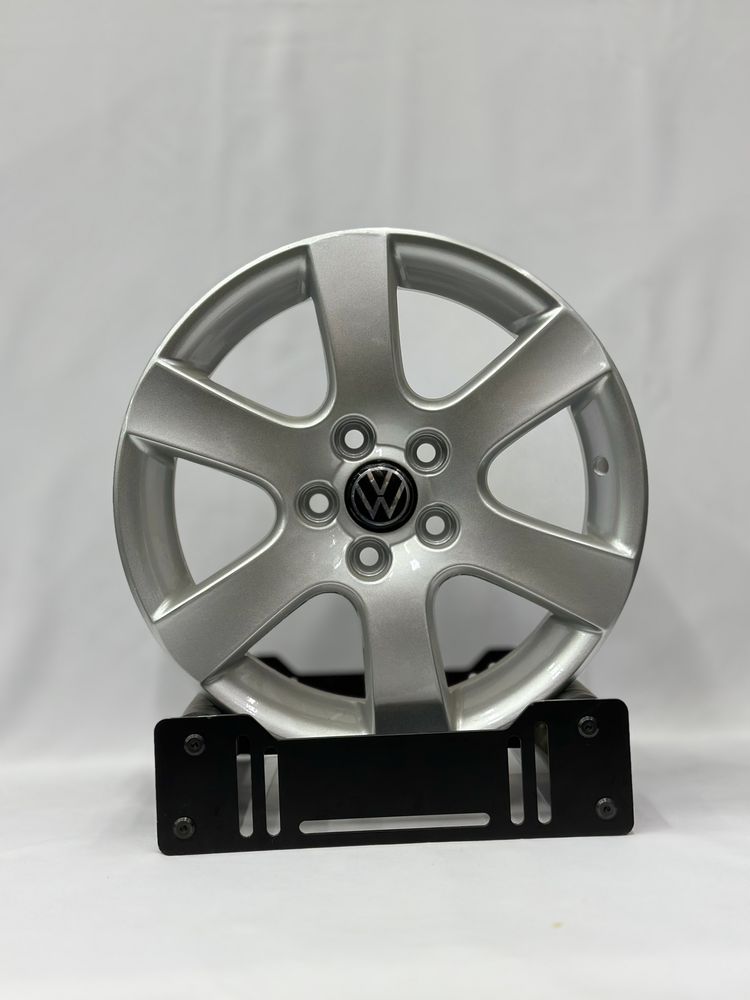 Продается комплект дисков для audi R15 5x100