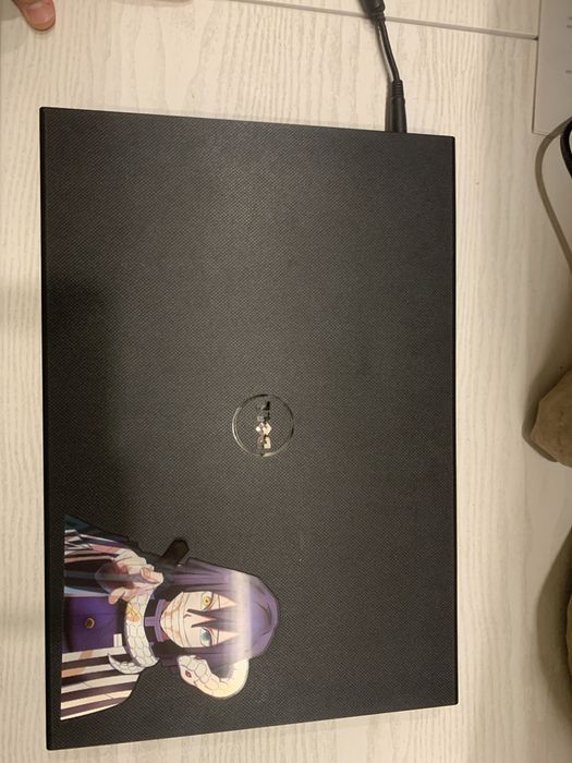 Продаю Dell ноутбук