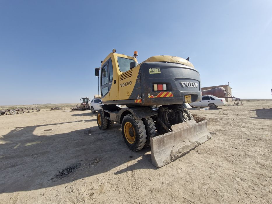 Экскватор Волво  130  год  выпуска 2002