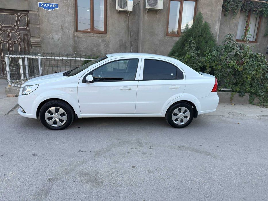 Нексия 3 2020 йил краскаси тоза 88000 пробег.