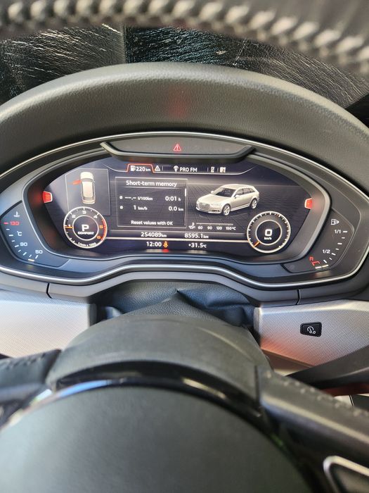 Audi A4 B9 Avant Diesel, 190cp, automata, Matrix,  Webasto