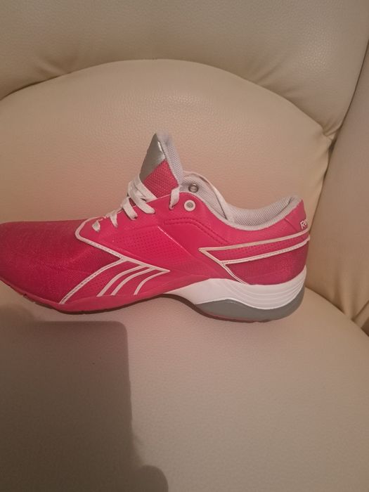 Adidași Reebok nr 40 impecabili
