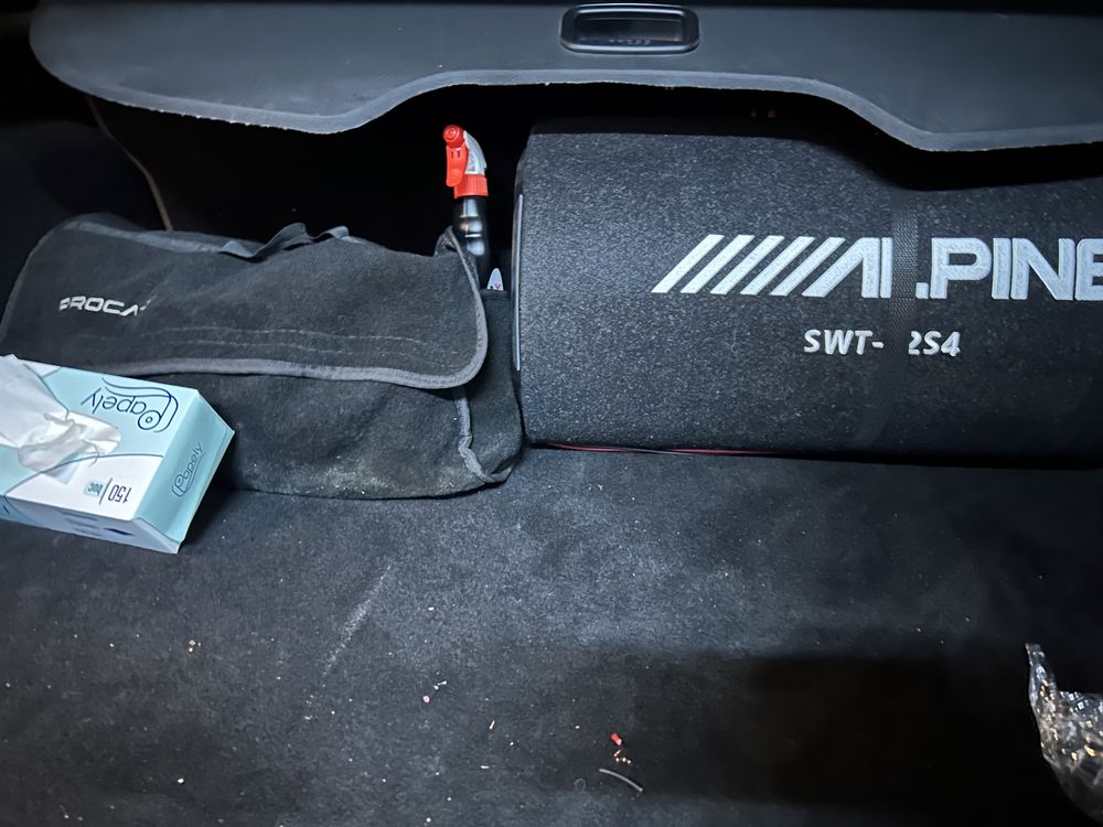 Montaj la domiciliu sau la noi statie audio si subwoofer auto