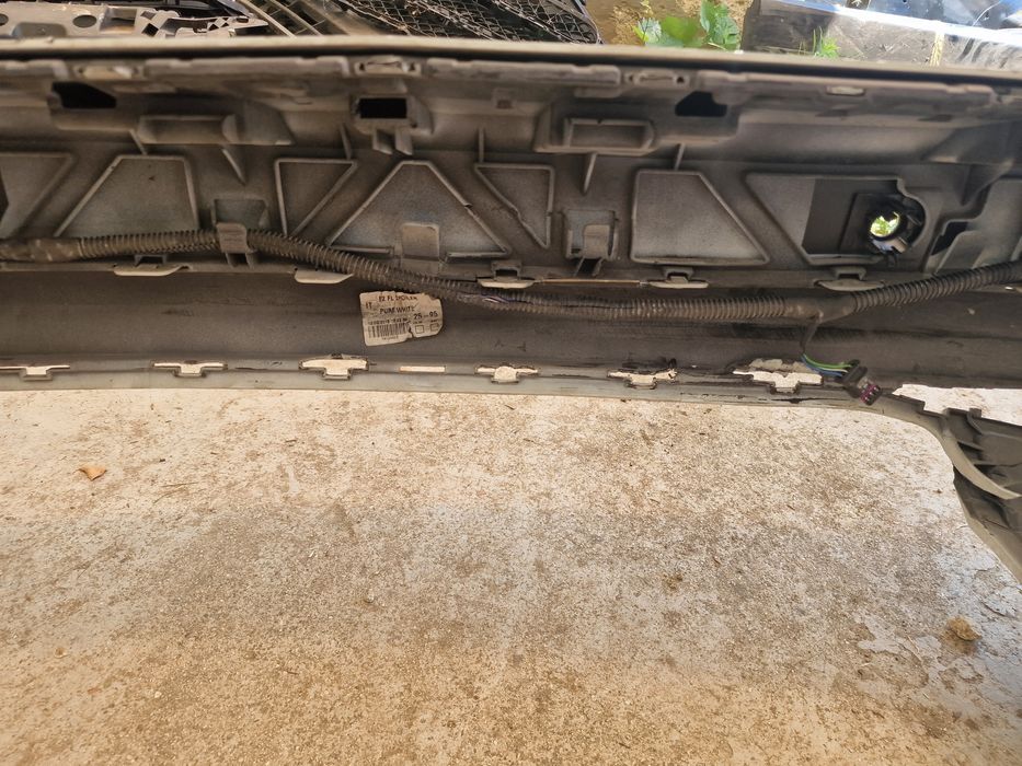 Porsche Cayenne 2017  задна броня