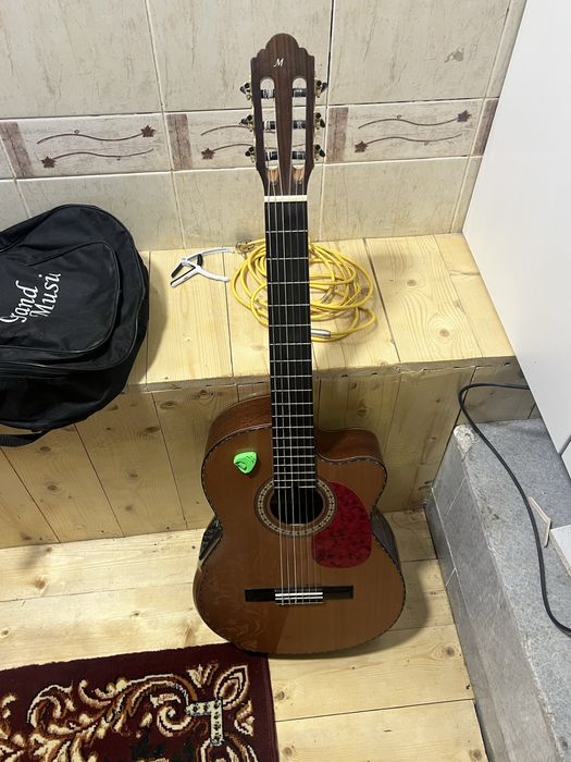 Klassik gitara. ORIGINAL