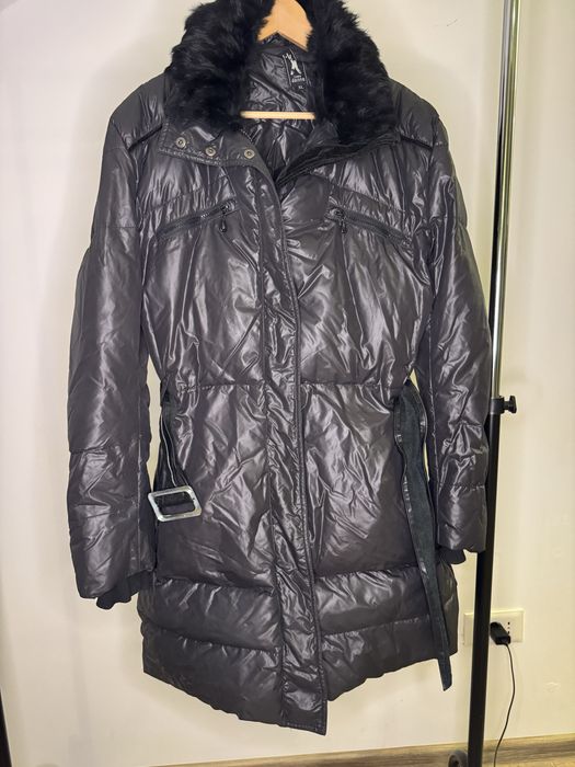 Geaca cu puf si blanita de iepure