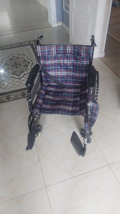 Инвалидная коляска