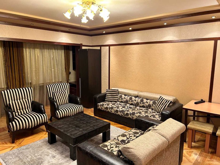 Сдам евро квартиру на Садык Азимова