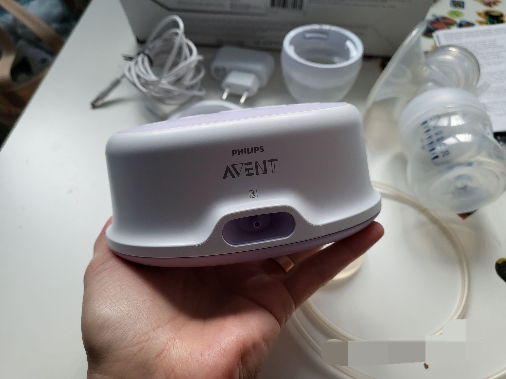 Електрическа помпа за изцеждане Phillips Avent Comfort + подаръци