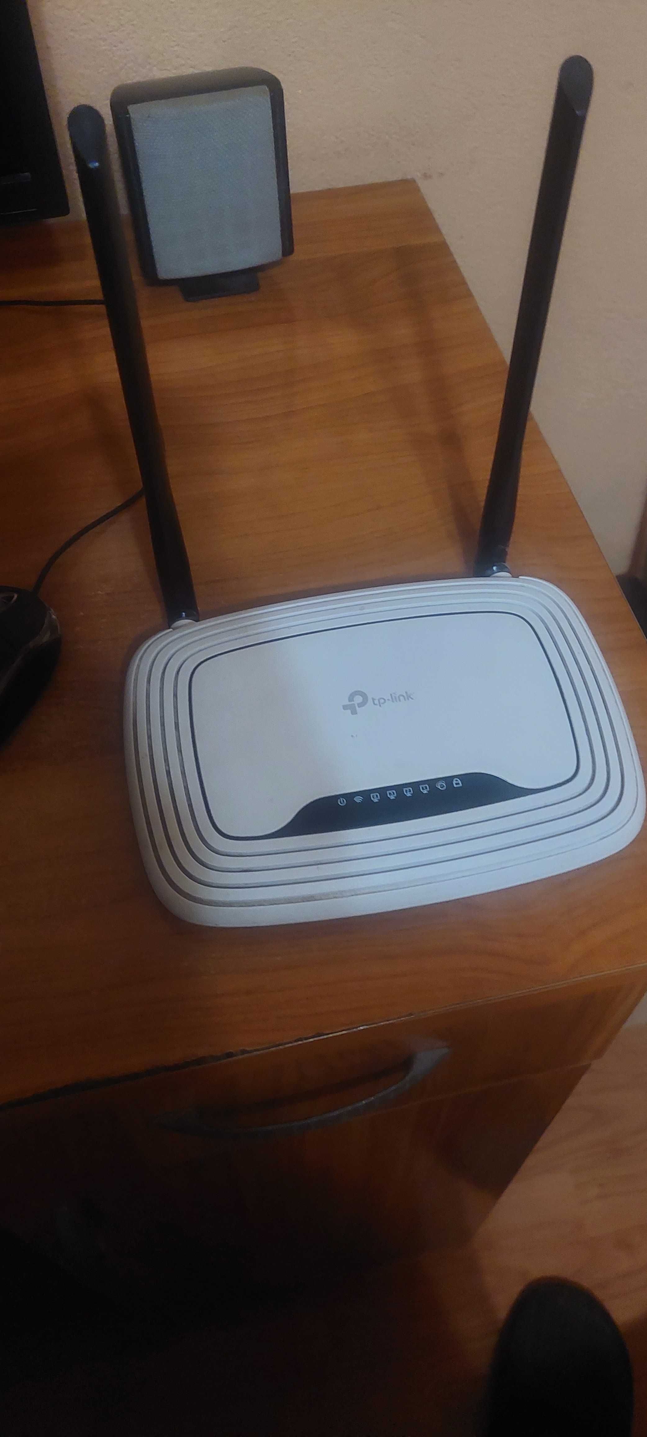 Vand router wireless N 300Mbps TP-LINK TL-WR841N