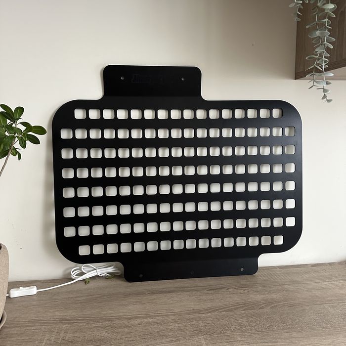 Метален Панел За Задно Дясно Стъкло Suzuki Jimny JB74