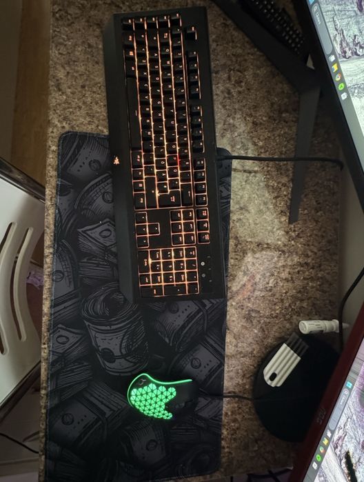 Vând calculator gaming