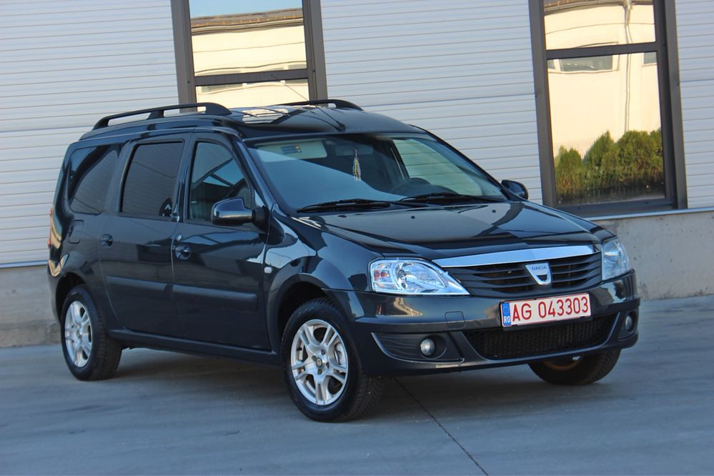 Vând Dacia Logan mcv Facelift