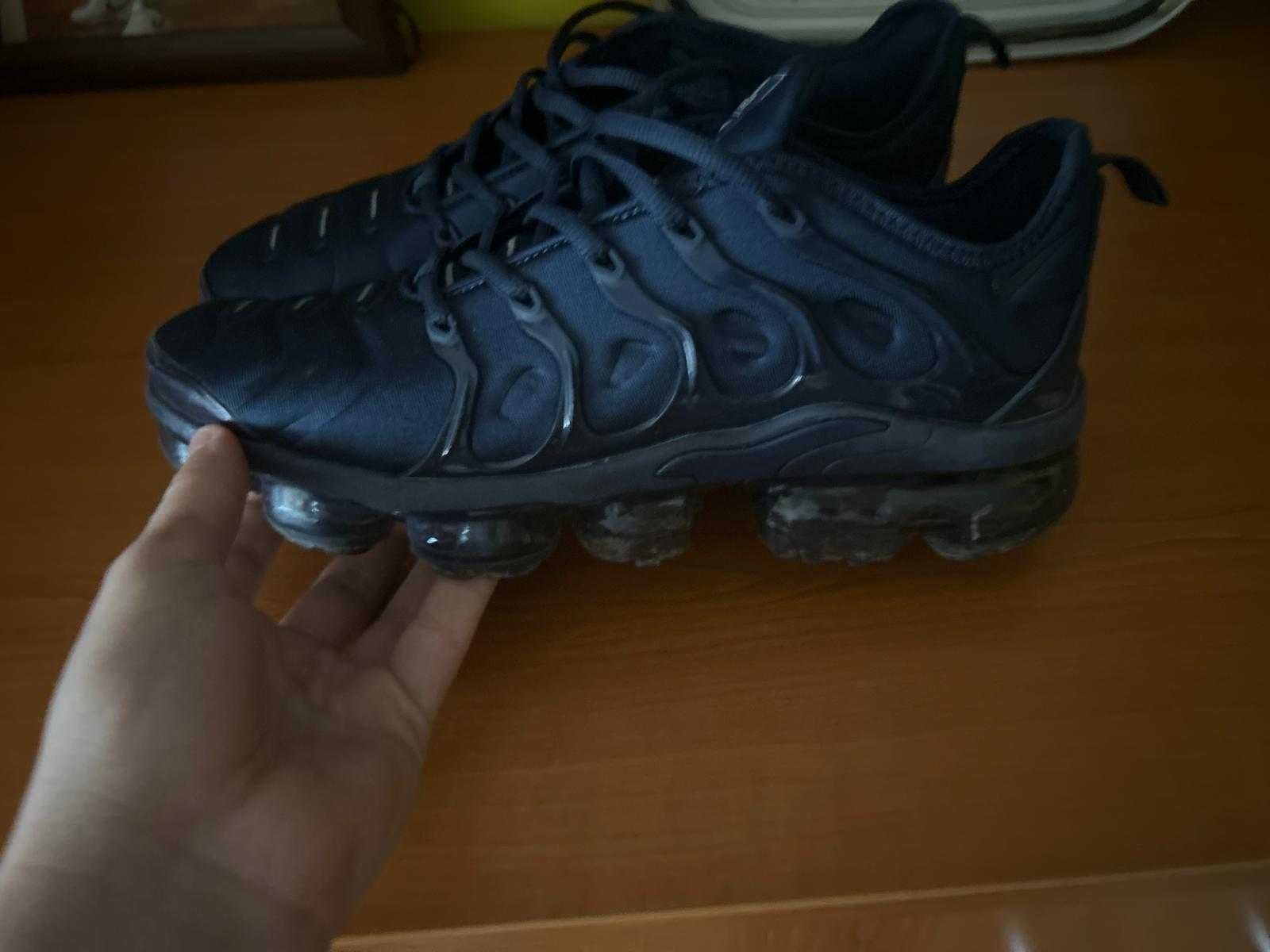 vând sau schimb nike vapormax tn