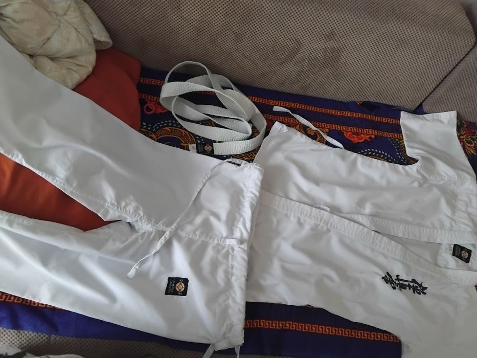 Продаю форму каратэ