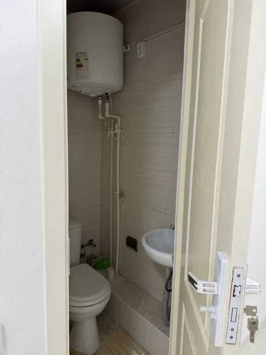 Продажа коммерческое помещения в 18 этаже