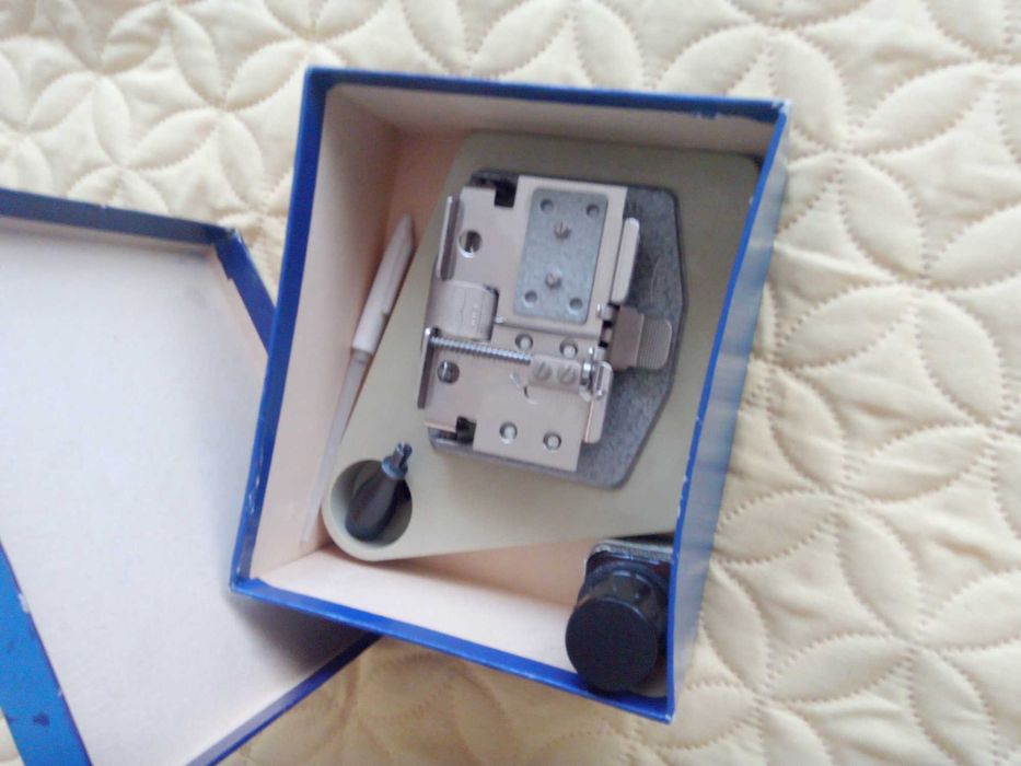 Здрав и работещ руски прожекционен апарат ЛУЧ-2.