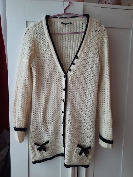 Vand bluza cu nasturi
